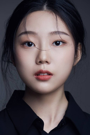 Koo Ji-hye portrait
