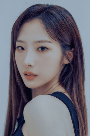 HaSeul portrait