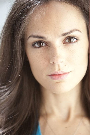 Erin Cahill portrait
