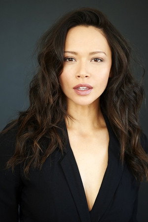 Melissa O'Neil portrait