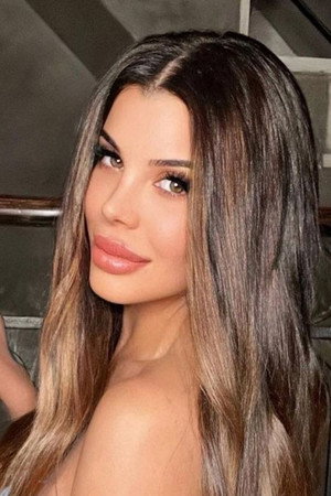 Charlotte Caniggia portrait