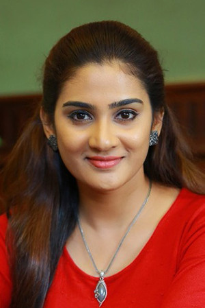 Aditi Ravi portrait