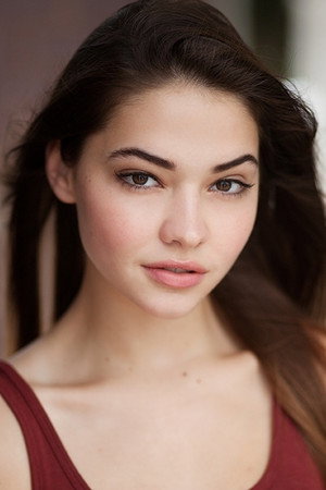 Madelyn Cline portrait