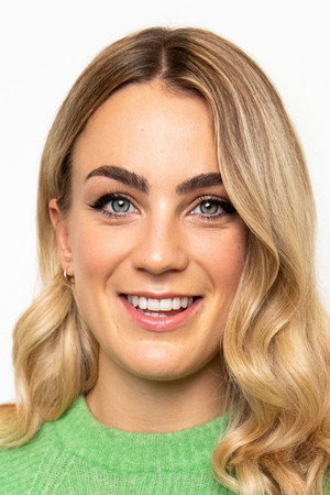 Georgie Barrat portrait