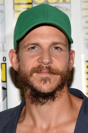 Gustaf Skarsgård portrait