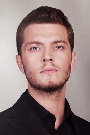Burak Tozkoparan portrait