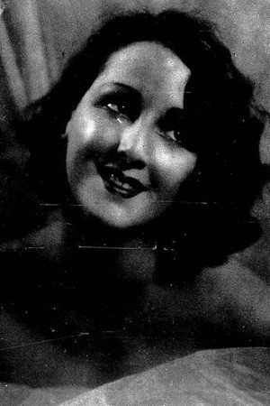 Lia Torá portrait