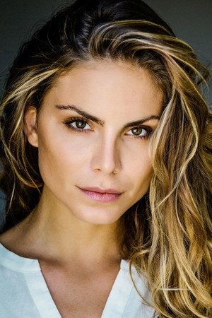 Nina Seničar portrait