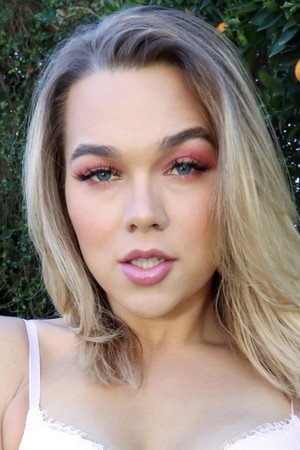 Emma Rose portrait
