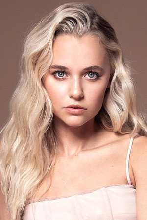 Madison Iseman portrait