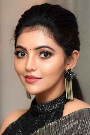 Athulya Ravi portrait