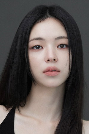 Cho Yu-jung portrait