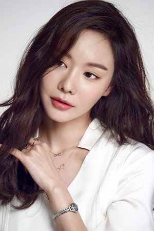 Kim A-joong portrait