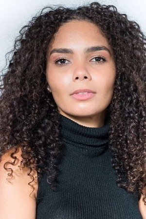 Thainara Pereira portrait