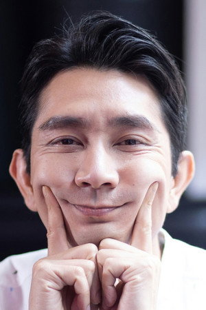 Lee Sheung-Ching portrait