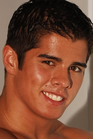 Derek Cruz portrait