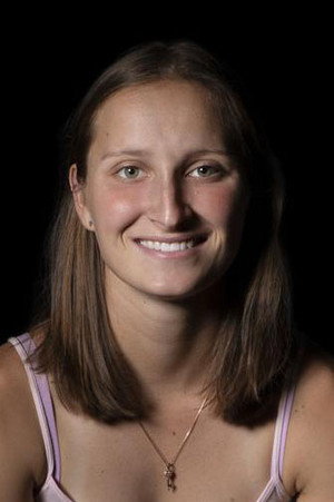 Markéta Vondroušová portrait