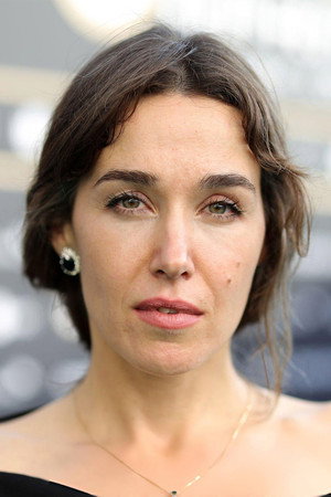 Arta Dobroshi portrait