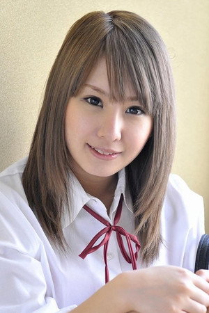 Honoka Amamiya portrait