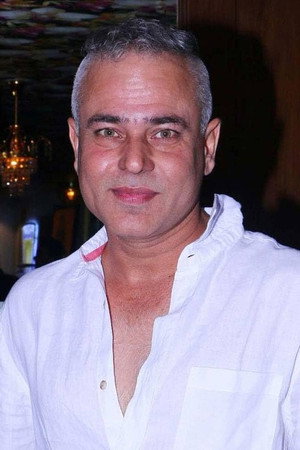 Manish Khanna portrait
