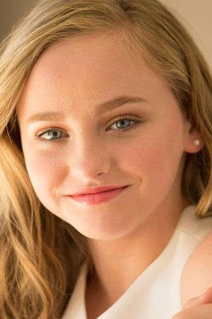 Madison Wolfe portrait