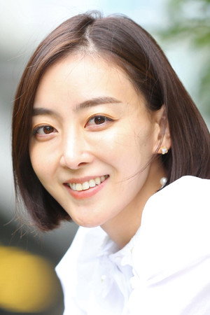 Mai Watanabe portrait
