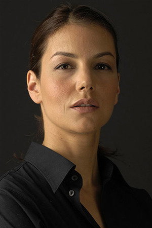 Defne Kayalar portrait