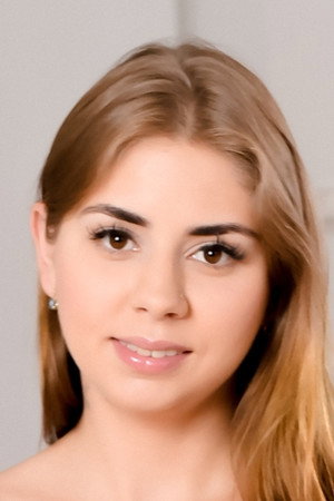 Julia Red portrait
