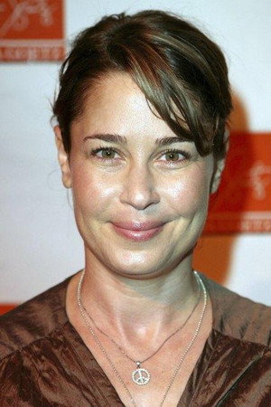 Julie Warner portrait
