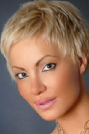Naomi Curtis portrait