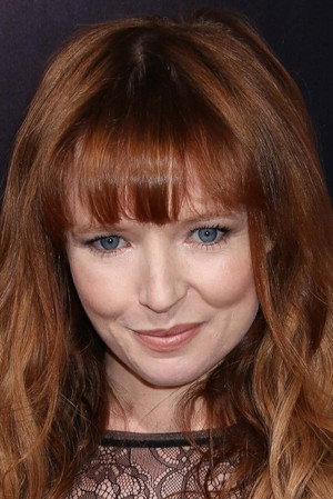 Stef Dawson portrait