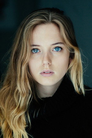 Hannah Rae portrait