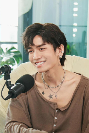 BB Trần portrait