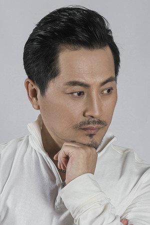 Sui Mingyang portrait