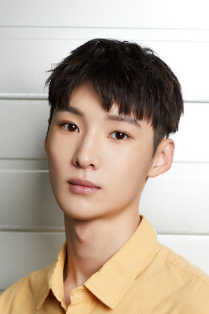 Yang Jhuo-Ray portrait