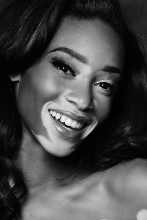 Winnie Harlow portrait