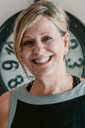 Joanna Moore portrait