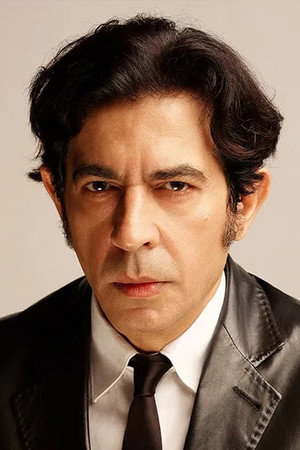 Okan Bayülgen portrait