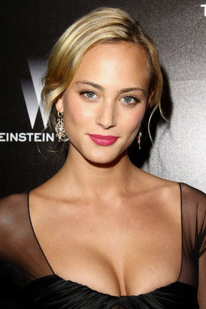Nora Arnezeder portrait