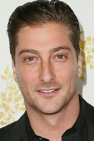 Daniel Lissing portrait