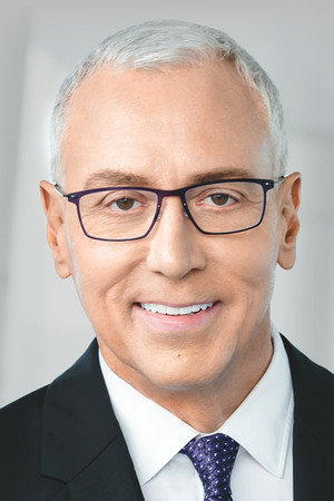 Drew Pinsky portrait