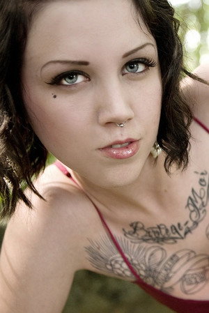 Bunni Suicide portrait