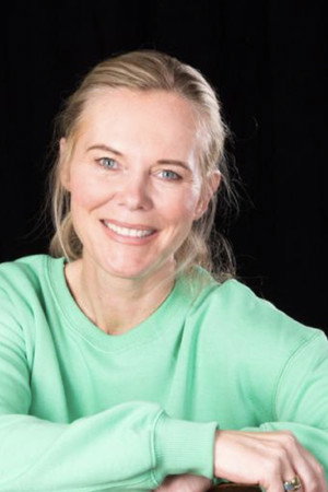 Lisa Maguire portrait