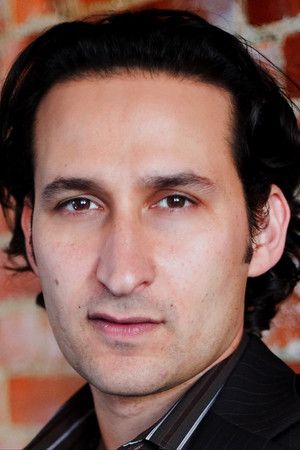 Raoul Bhaneja portrait
