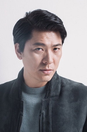 Kim Sang-kyung portrait