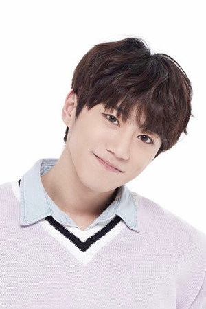 Lee Jun-young portrait