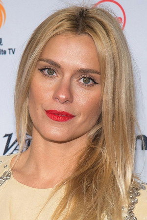 Carolina Dieckmmann portrait
