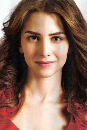 Ezgi Asaroğlu portrait