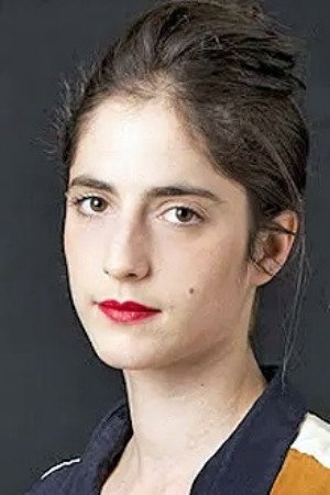 Lucie Desclozeaux portrait