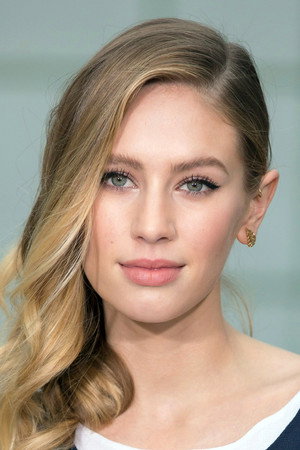 Dylan Penn portrait
